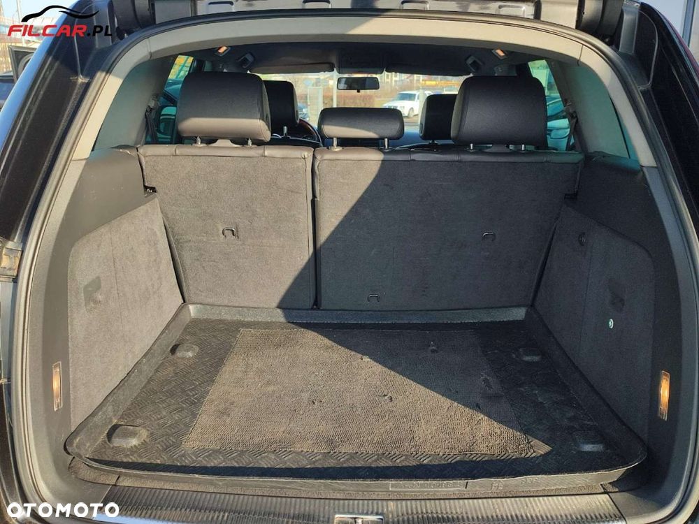 Volkswagen Touareg - 32