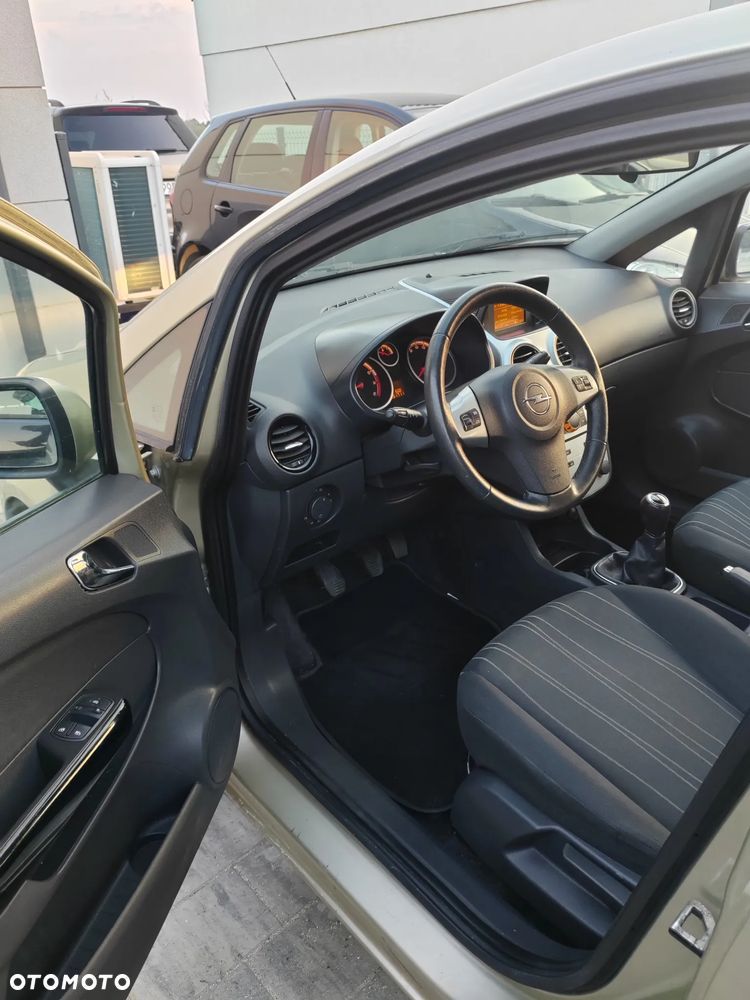 Opel Corsa 1.2 16V Selection 110 Jahre - 6