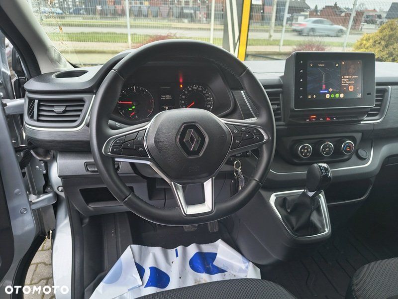 Renault Trafic - 15