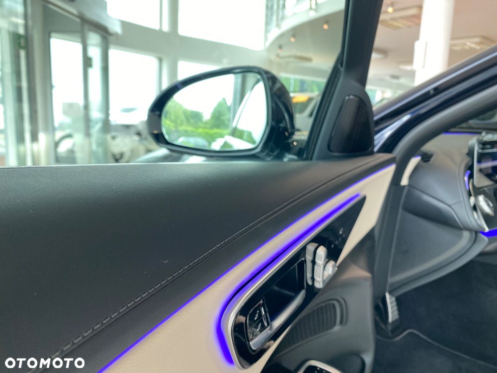 Mercedes-Benz Klasa E 220 d mHEV 4-Matic AMG 9G-Tronic - 25