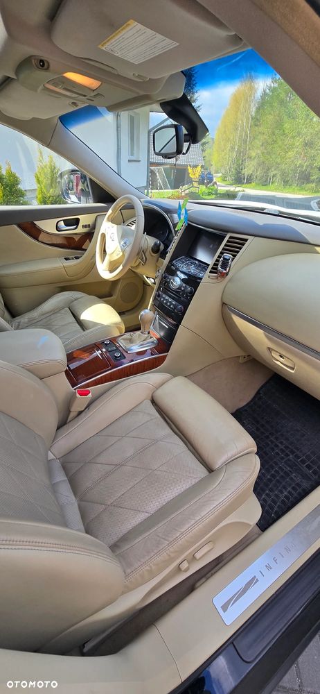 Infiniti FX FX30d S Premium - 7
