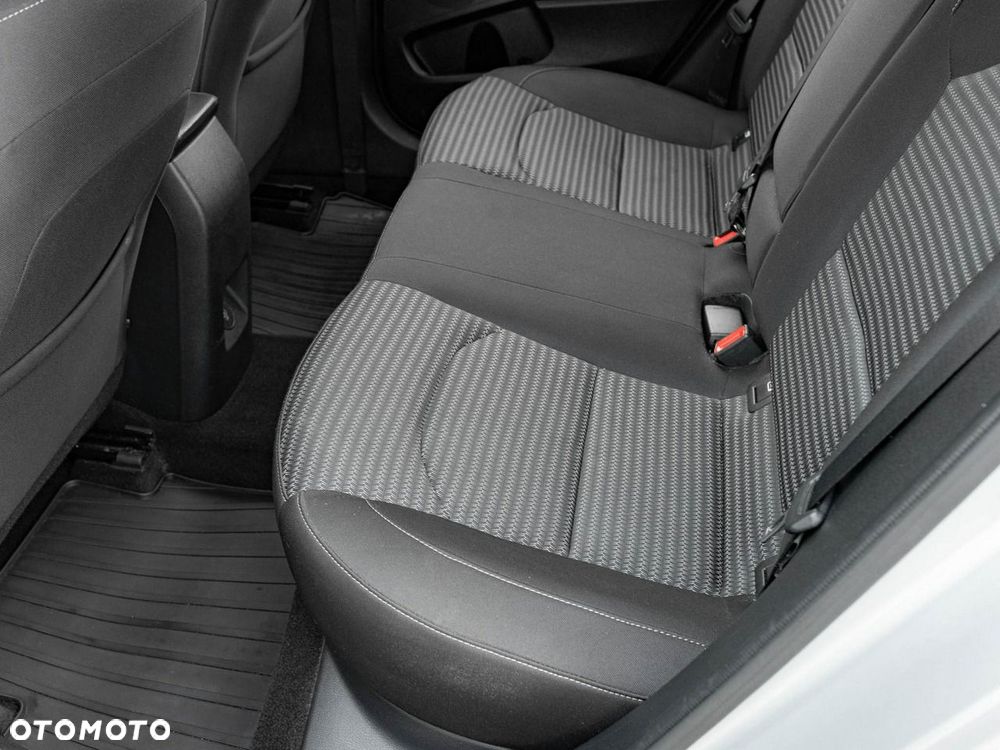 Kia Ceed - 23