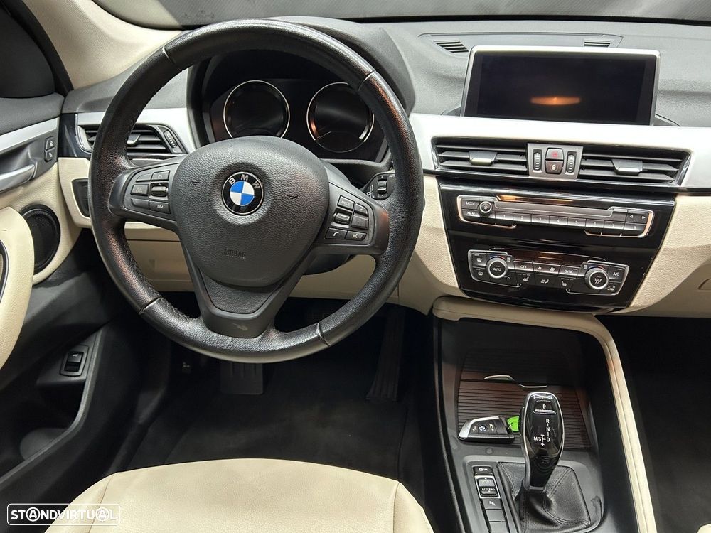 BMW X1 16 d sDrive Advantage Auto - 11