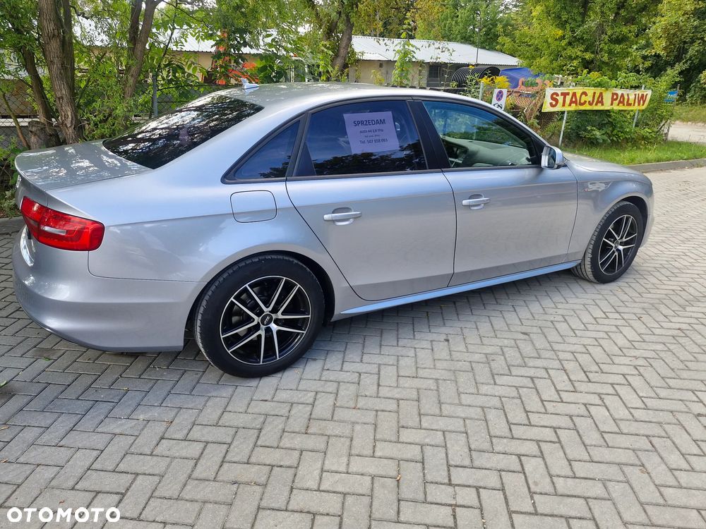 Audi A4 Limousine - 3