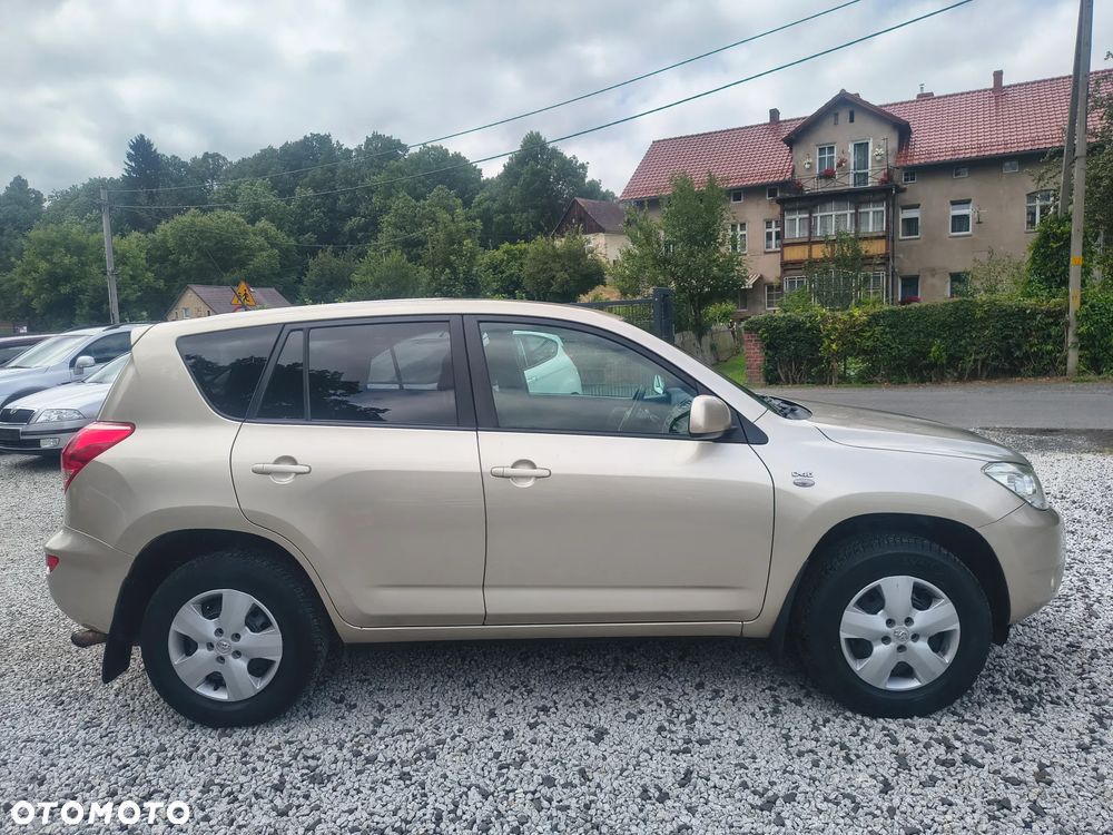 Toyota RAV4 2.2 D-4D Sol - 5