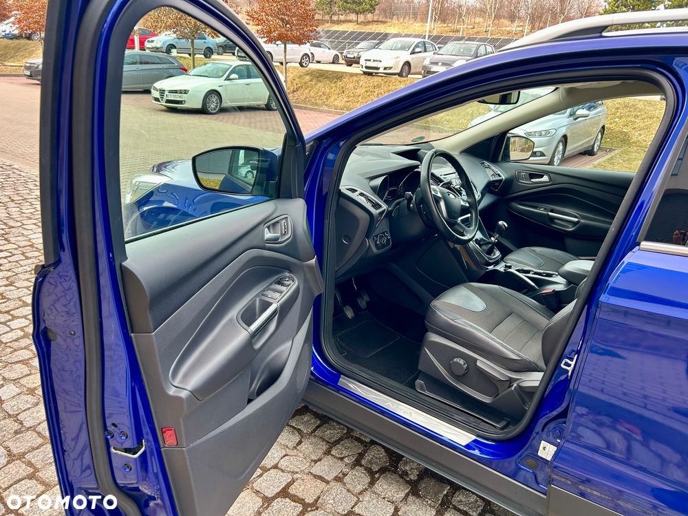 Ford Kuga 2.0 TDCi 2x4 Titanium - 14