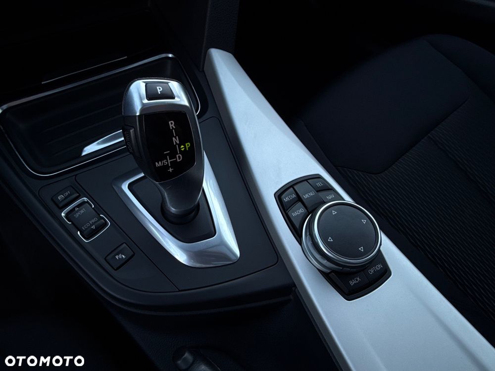 BMW Seria 3 - 18