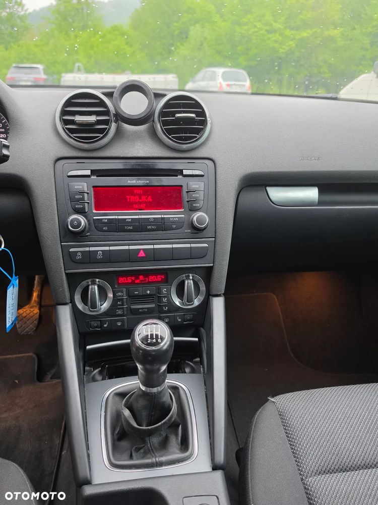 Audi A3 3-drzwiowe 2.0 TDI DPF Quattro Ambiente - 9