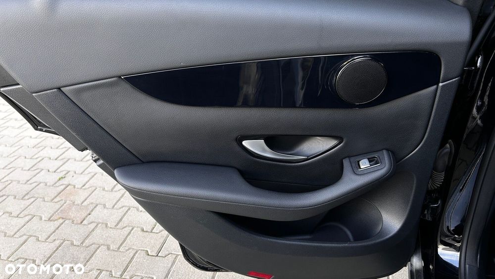 Mercedes-Benz GLC 250 4-Matic - 24