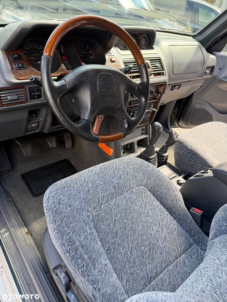 Mitsubishi Pajero 2.8 TD GLS 4os - 16