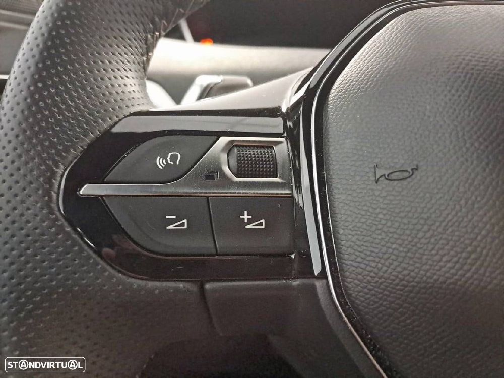 Peugeot 3008 1.6 Hybrid GT e-EAT8 - 16