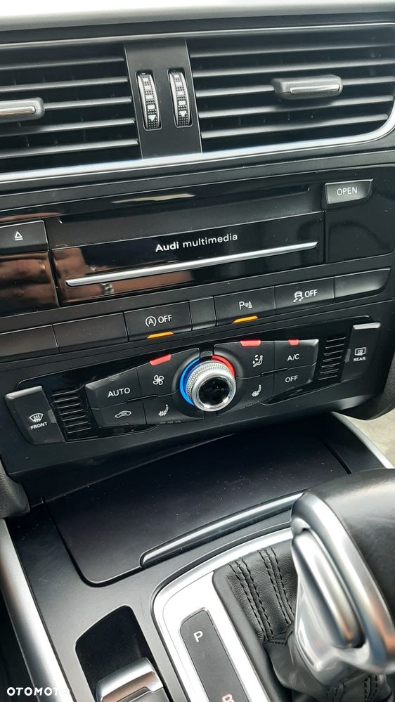Audi A4 Avant 2.0 TDI DPF clean diesel multitronic Ambiente - 29