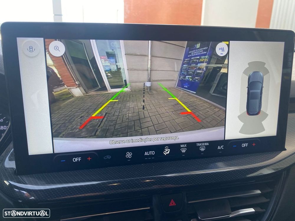 Ford Focus 1.0 EcoBoost MHEV ST-Line - 9