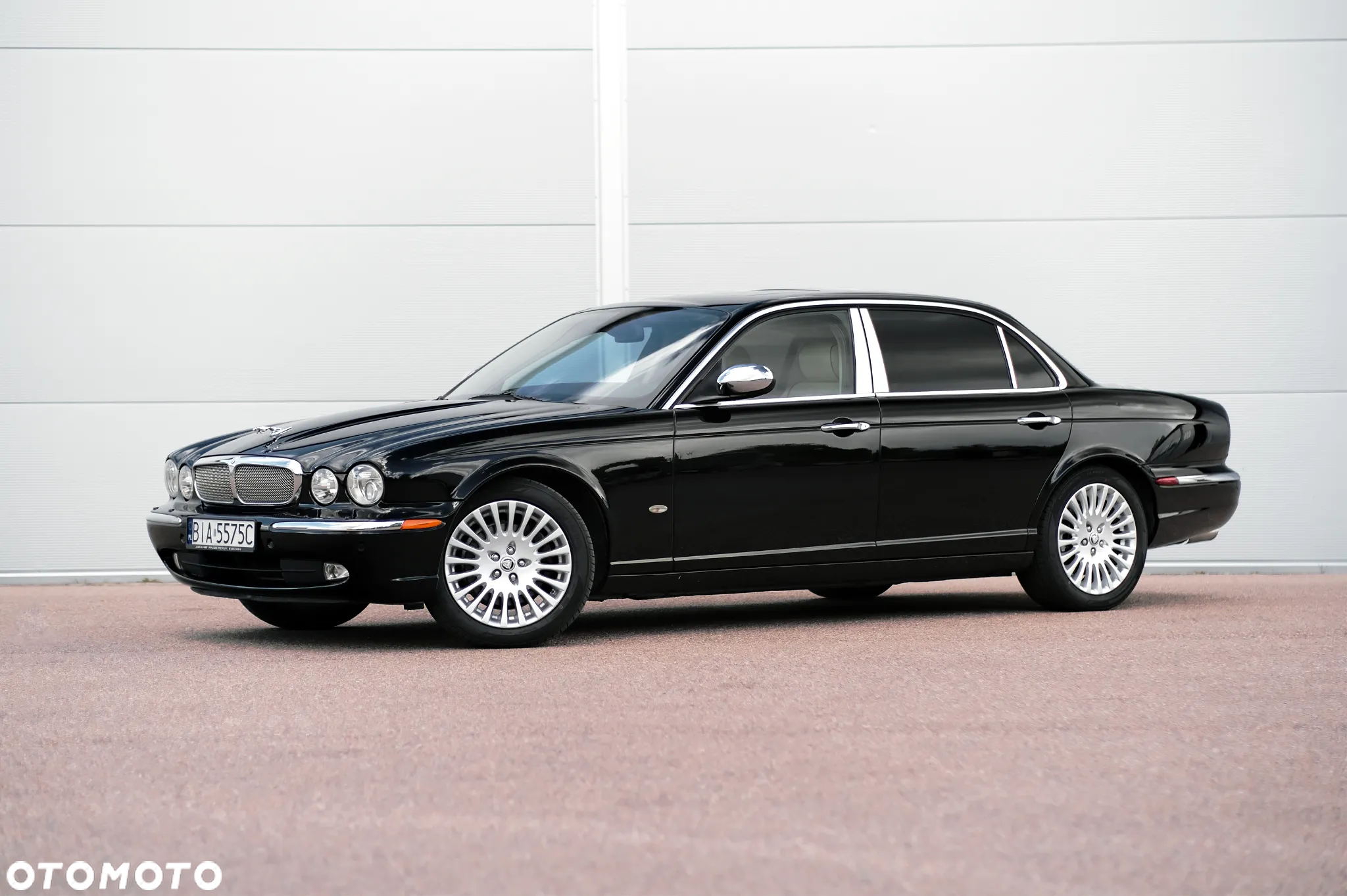 Jaguar XJ XJ8 4.2 LWB High - 2
