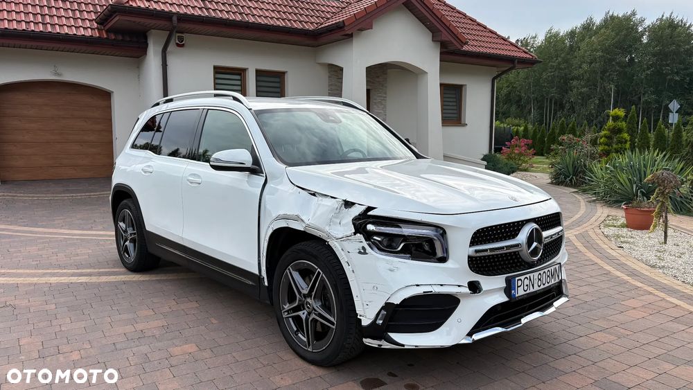 Mercedes-Benz GLB 200 4-Matic AMG Line 8G-DCT - 4