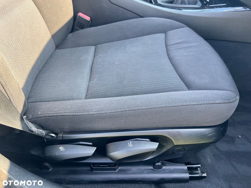 BMW Seria 3 318i Edition Lifestyle - 10
