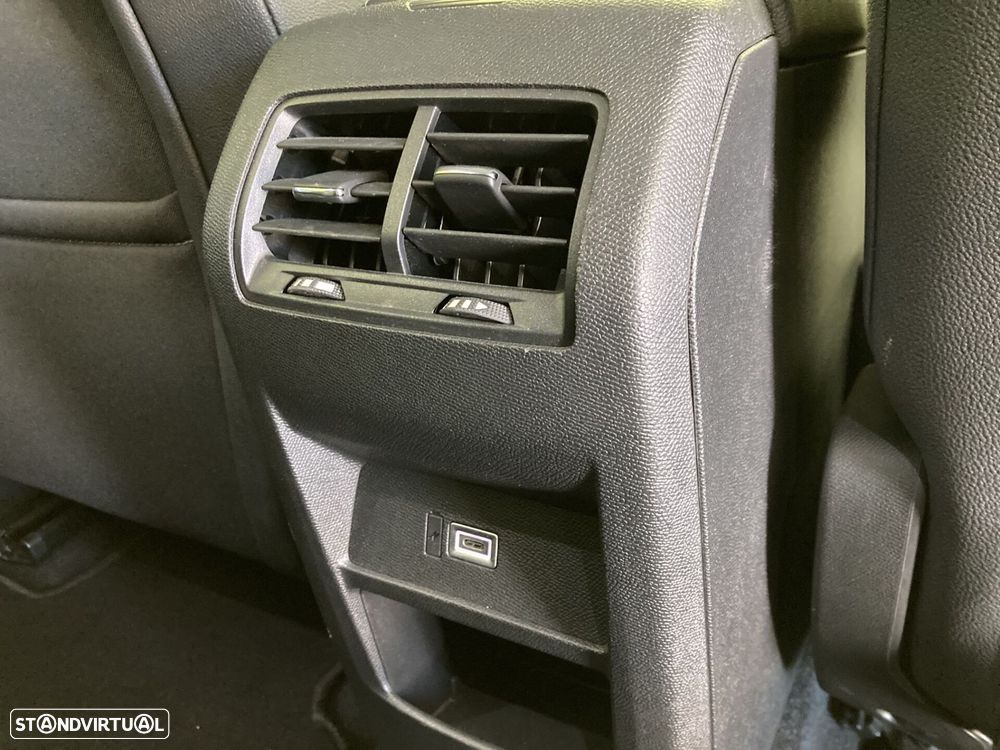 Opel Astra 1.2 T Elegance - 17