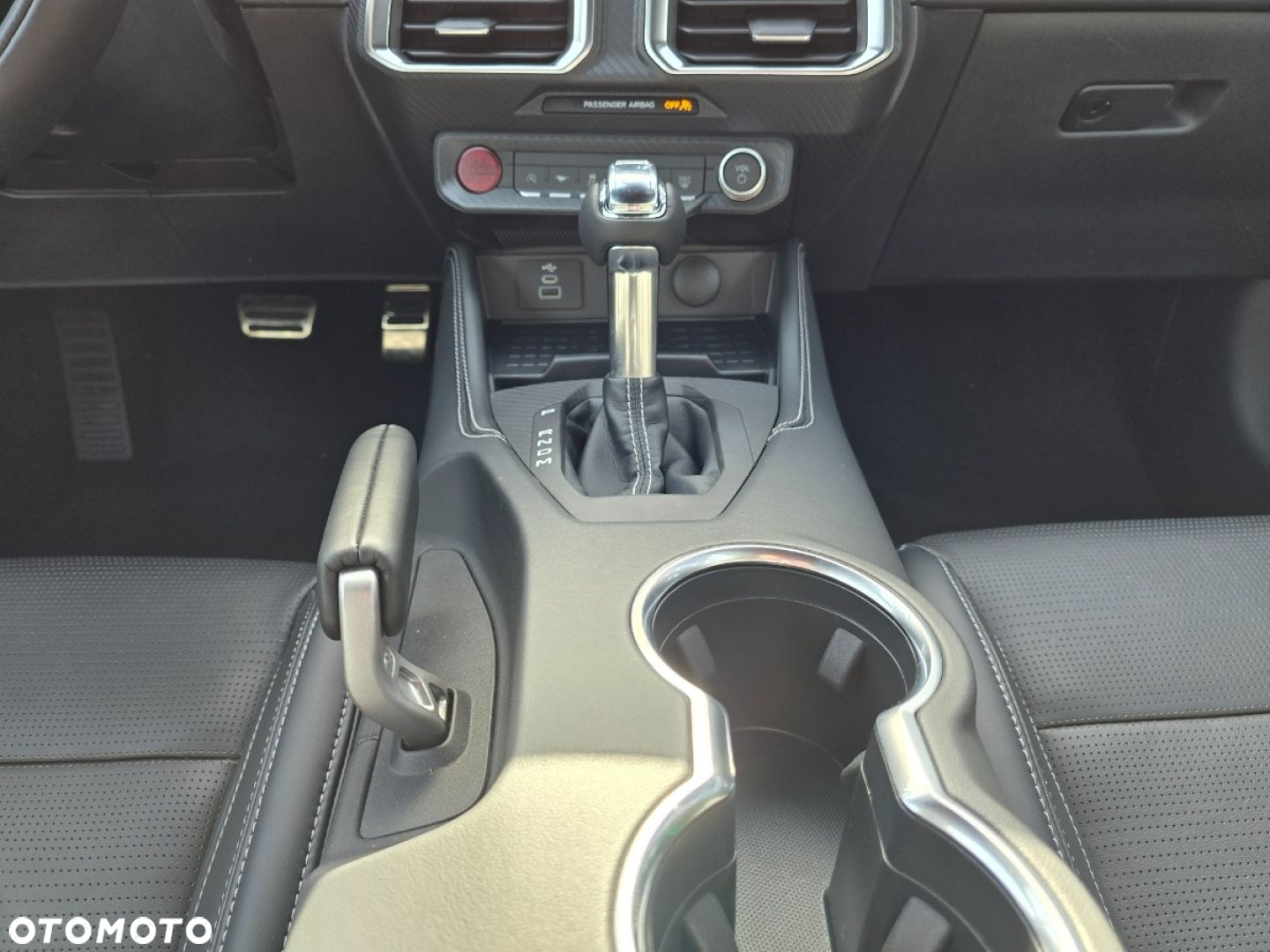 Ford Mustang - 22