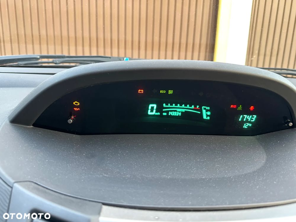 Toyota Yaris - 11