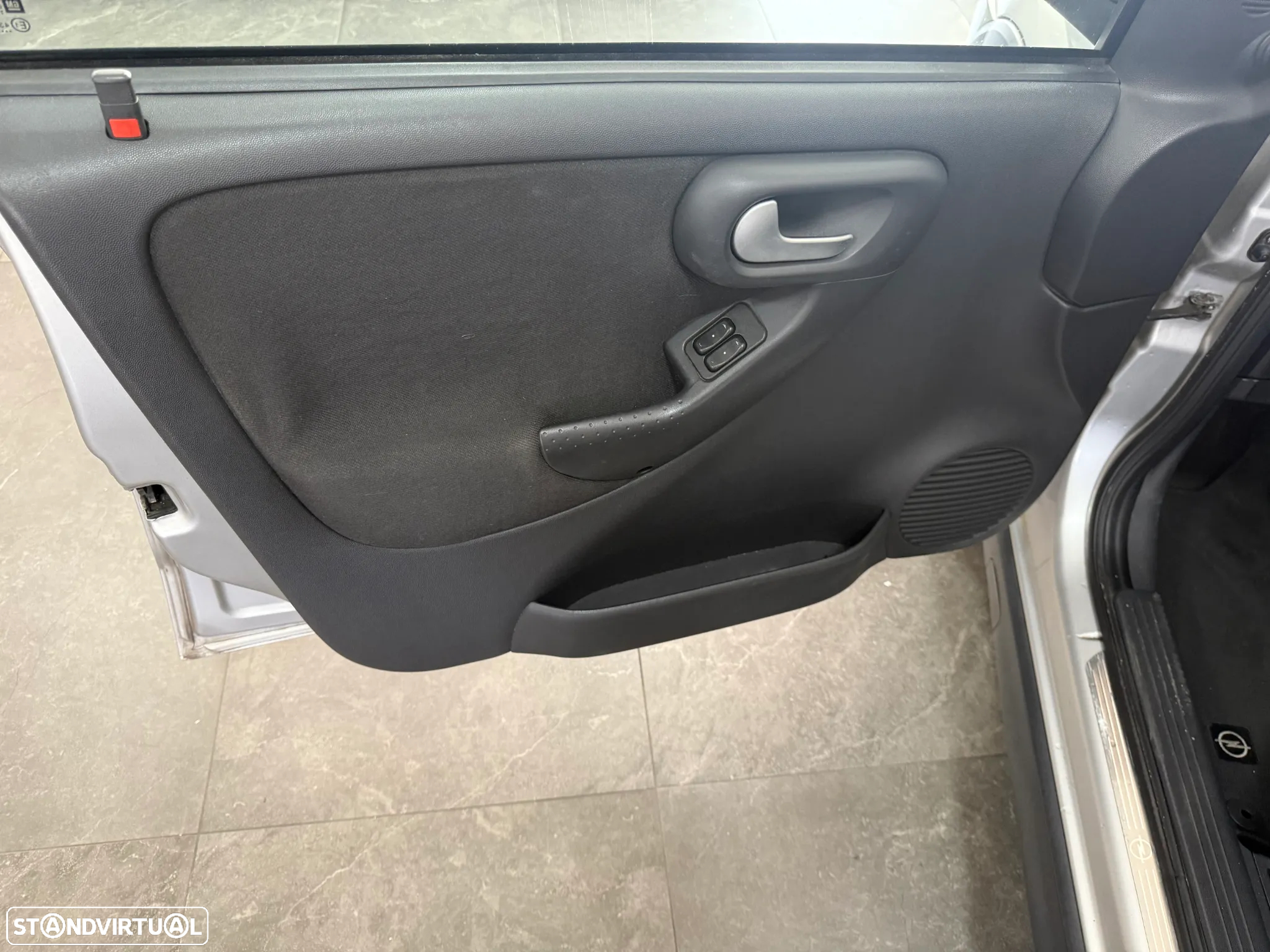 Opel Corsa 1.3 CDTi Enjoy - 9