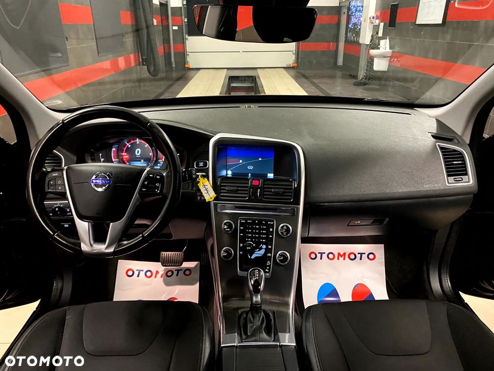 Volvo XC 60 D4 AWD Geartronic Summum - 16