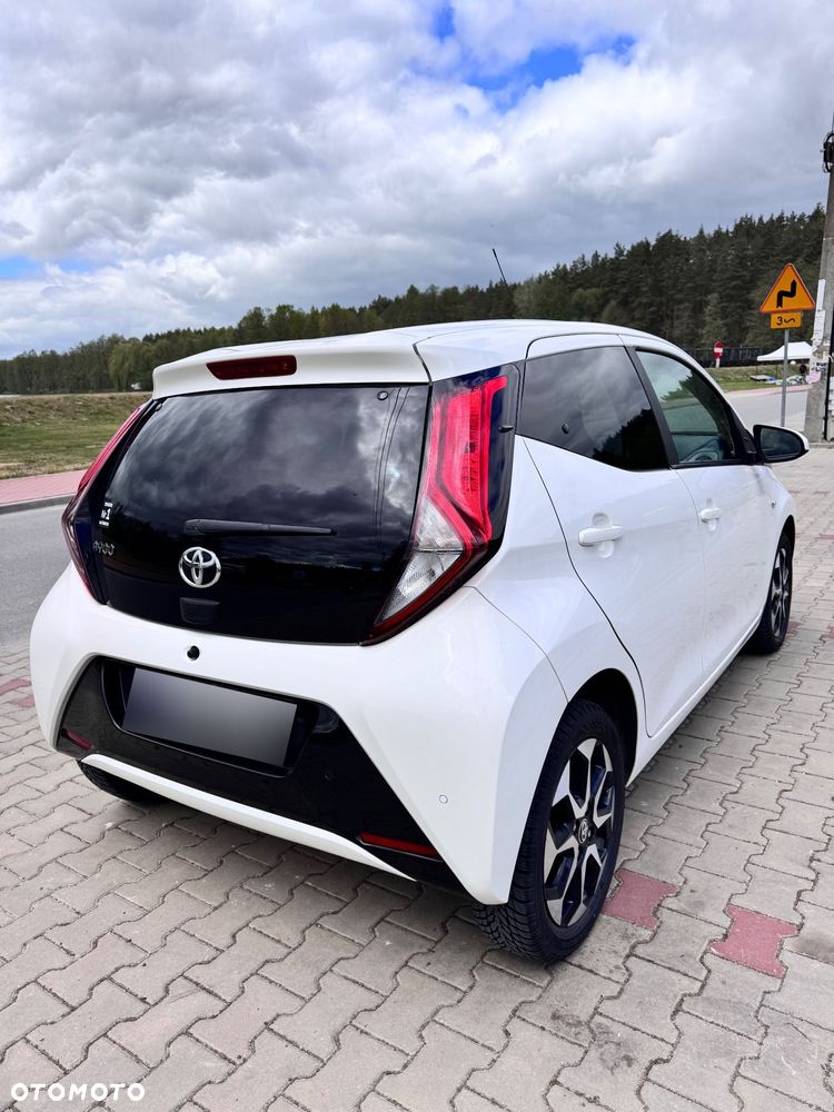 Toyota Aygo 1.0 VVT-i JBL Edition - 3