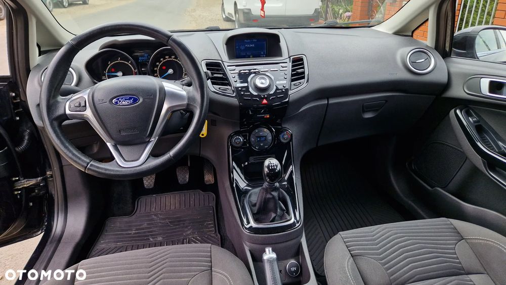 Ford Fiesta 1.6 TDCi DPF Titanium - 15