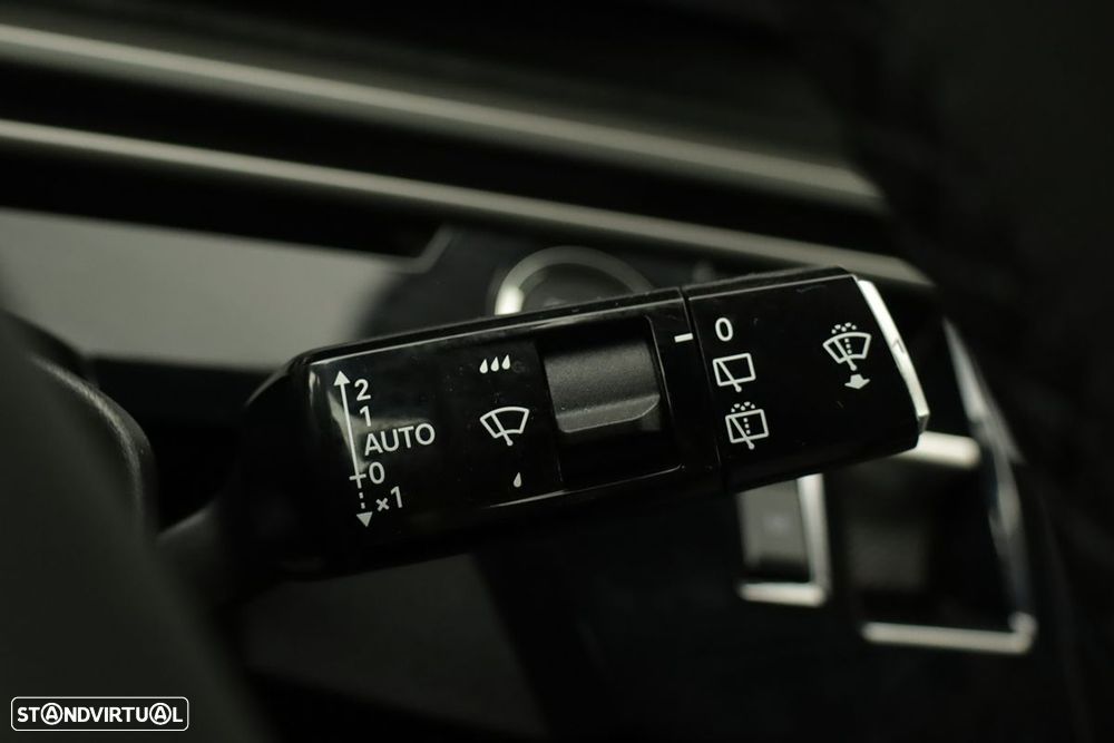Peugeot 5008 1.2 Hybrid Allure e-DCS6 - 17