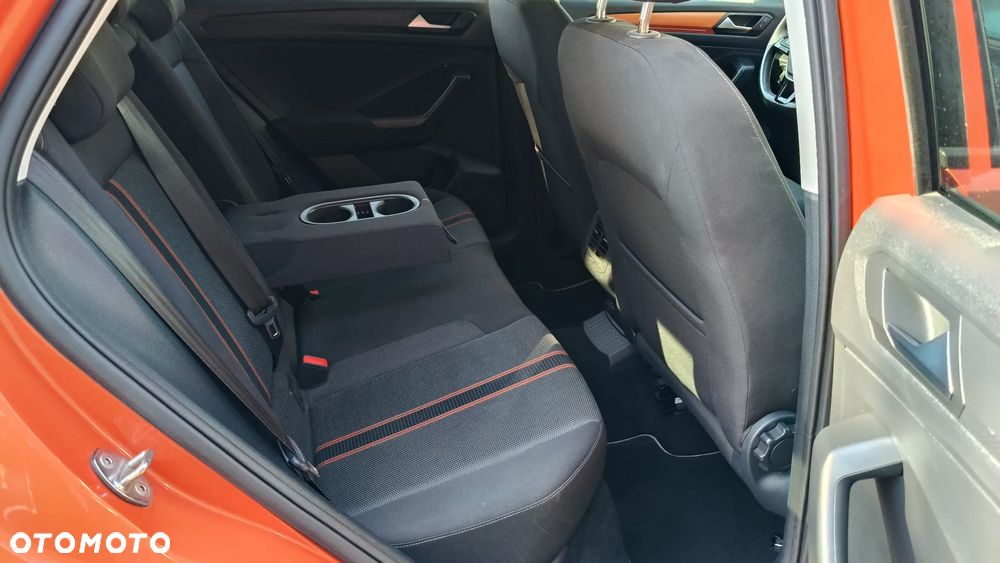 Volkswagen T-Roc 1.5 TSI OPF DSG ACTIVE - 16