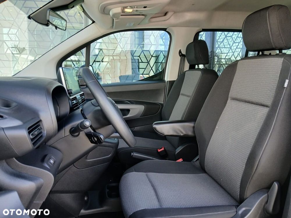 Toyota Proace City Verso 1.5 D-4D Business - 6