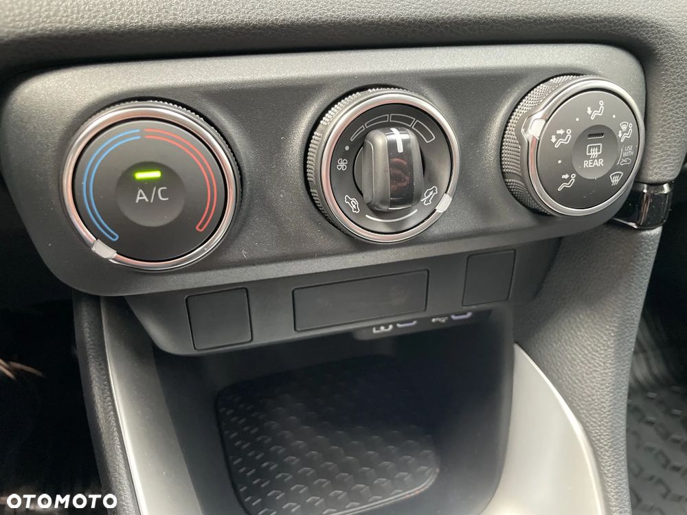 Toyota Yaris 1.5 Comfort - 22