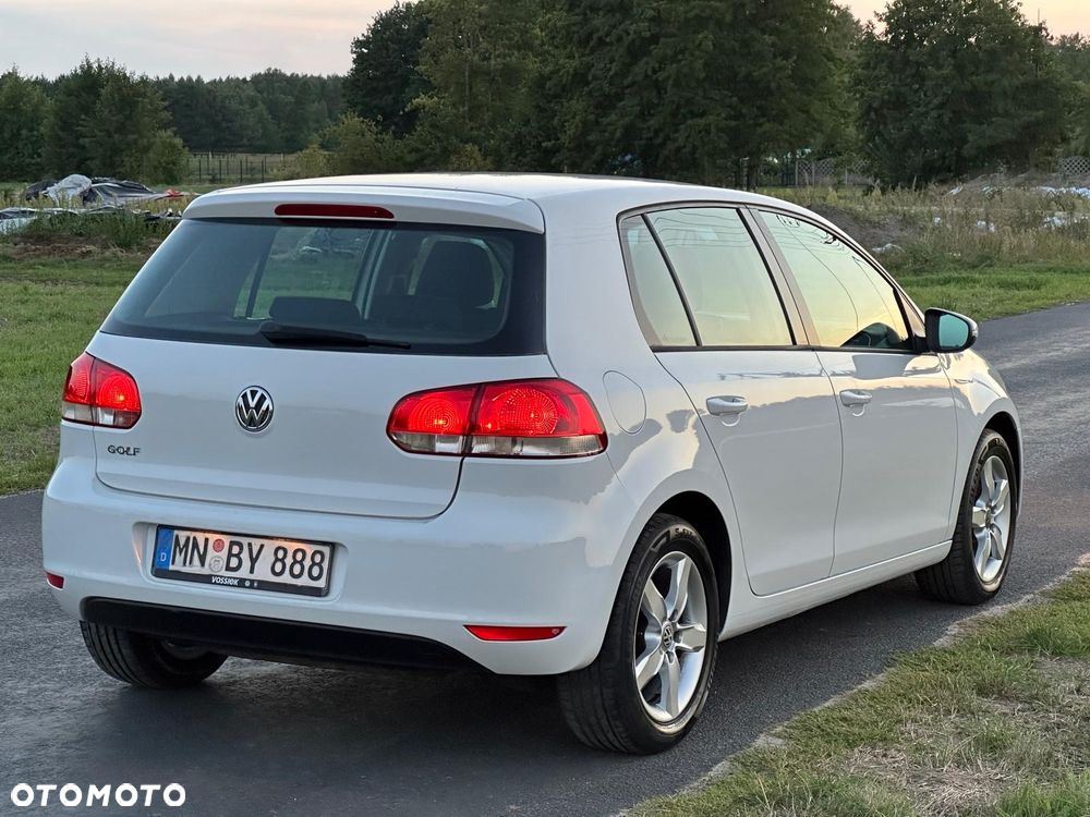 Volkswagen Golf - 2