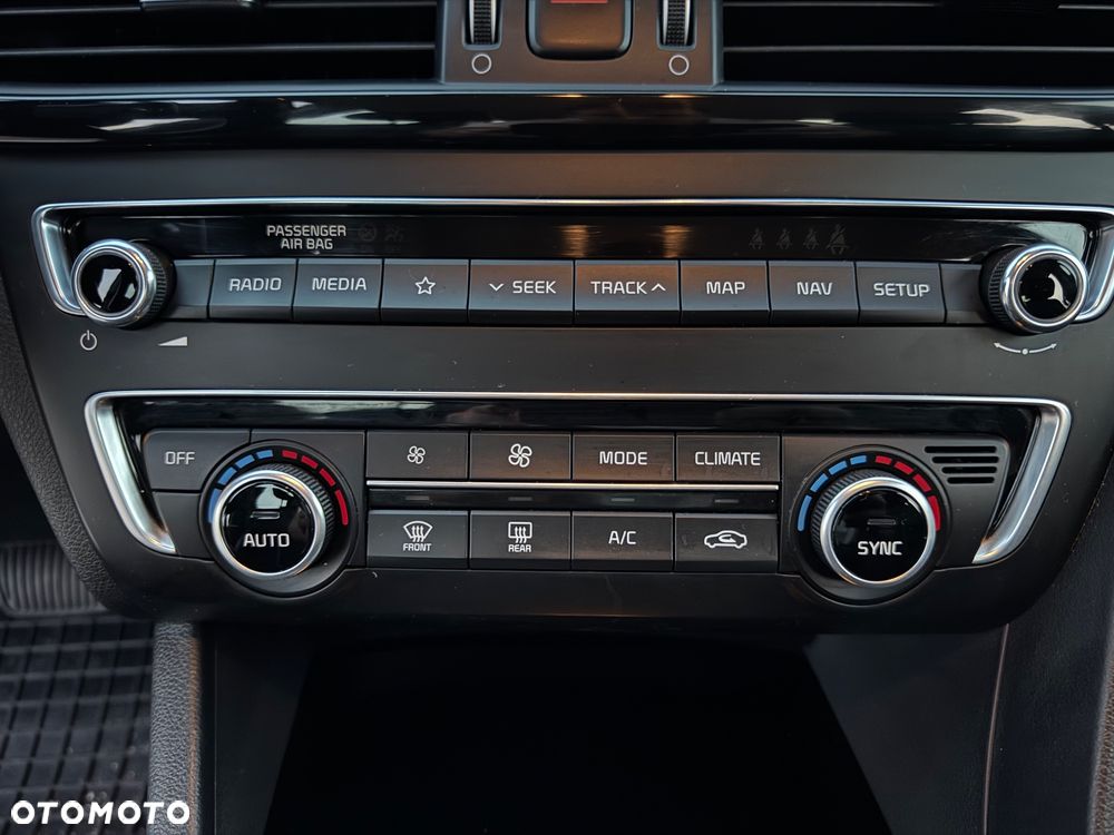 Kia Optima - 24