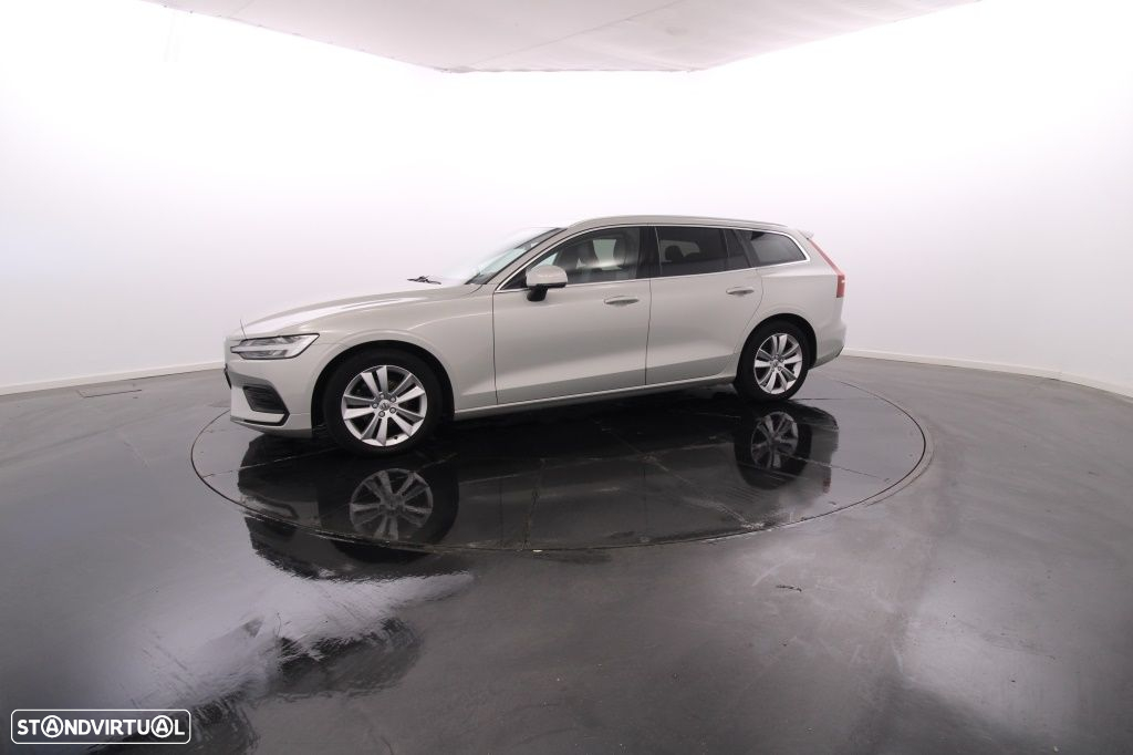 Volvo V60 2.0 D3 Momentum Plus - 2