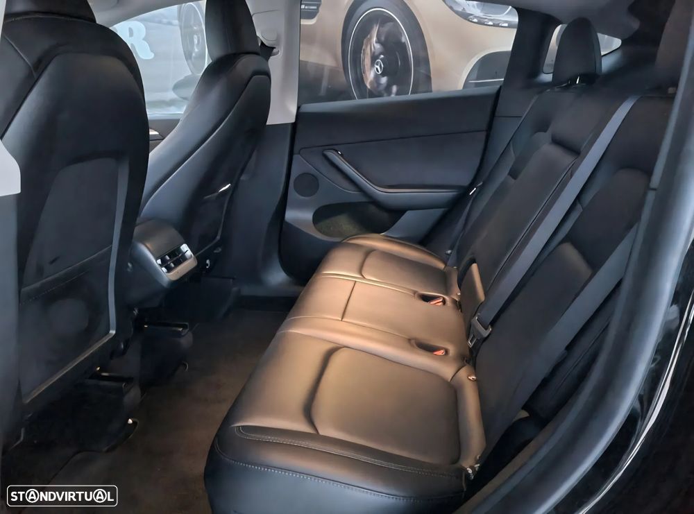 Tesla Model Y RWD - 6