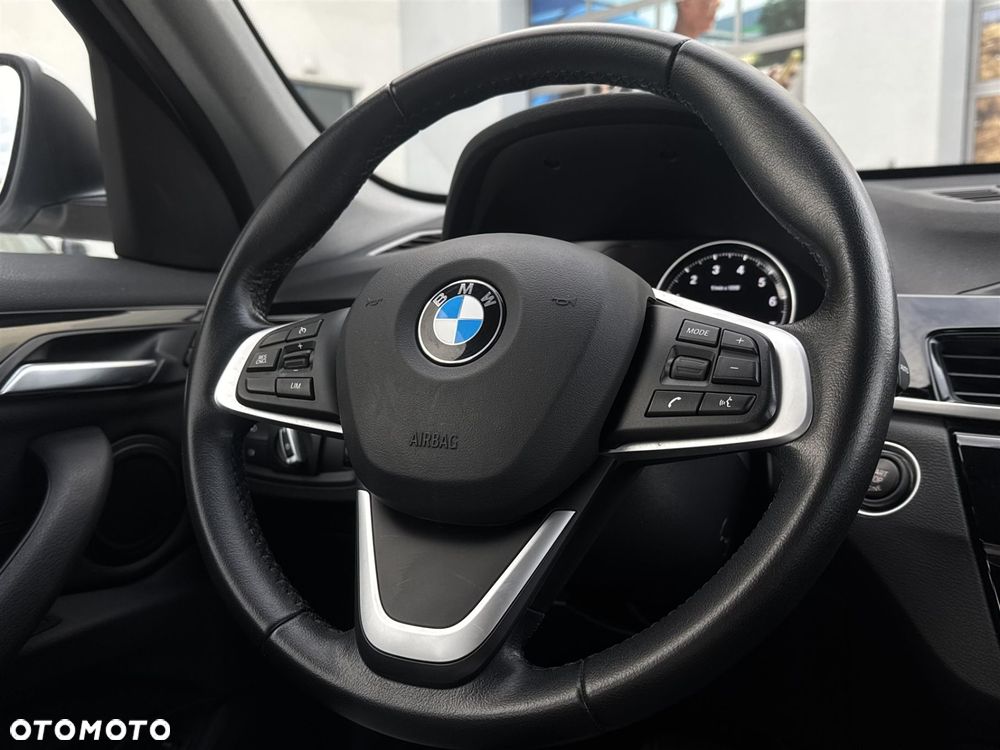 BMW X1 sDrive18i - 9