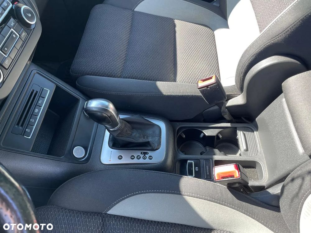 Volkswagen Tiguan 2.0 TDI 4Mot Perfectline R-Style DSG - 6