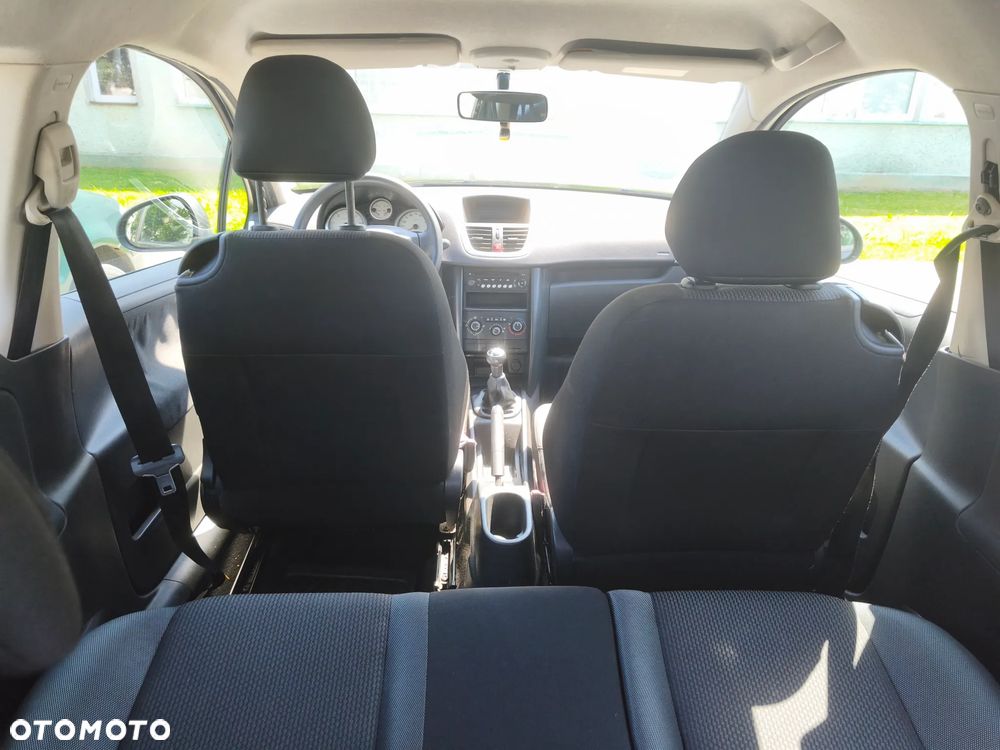 Peugeot 207 1.6 HDi 16V Trendy - 8