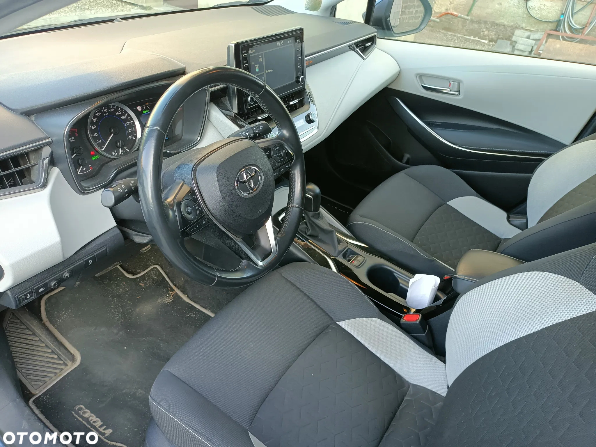 Toyota Corolla 2.0 Hybrid Comfort - 5