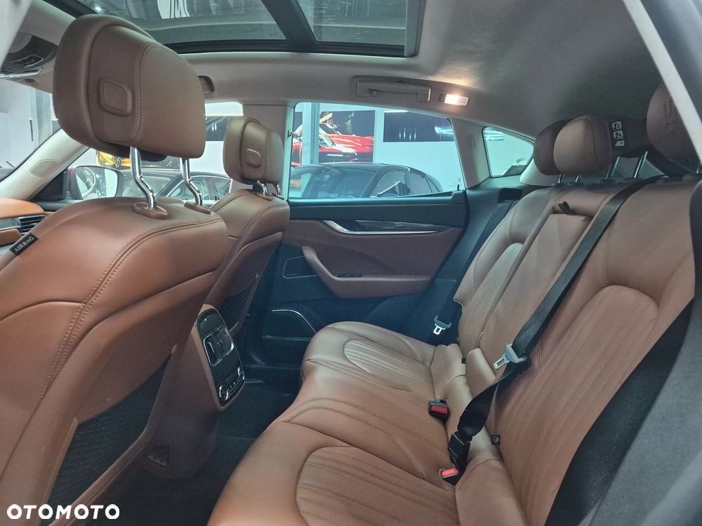 Maserati Levante Diesel Granlusso - 10