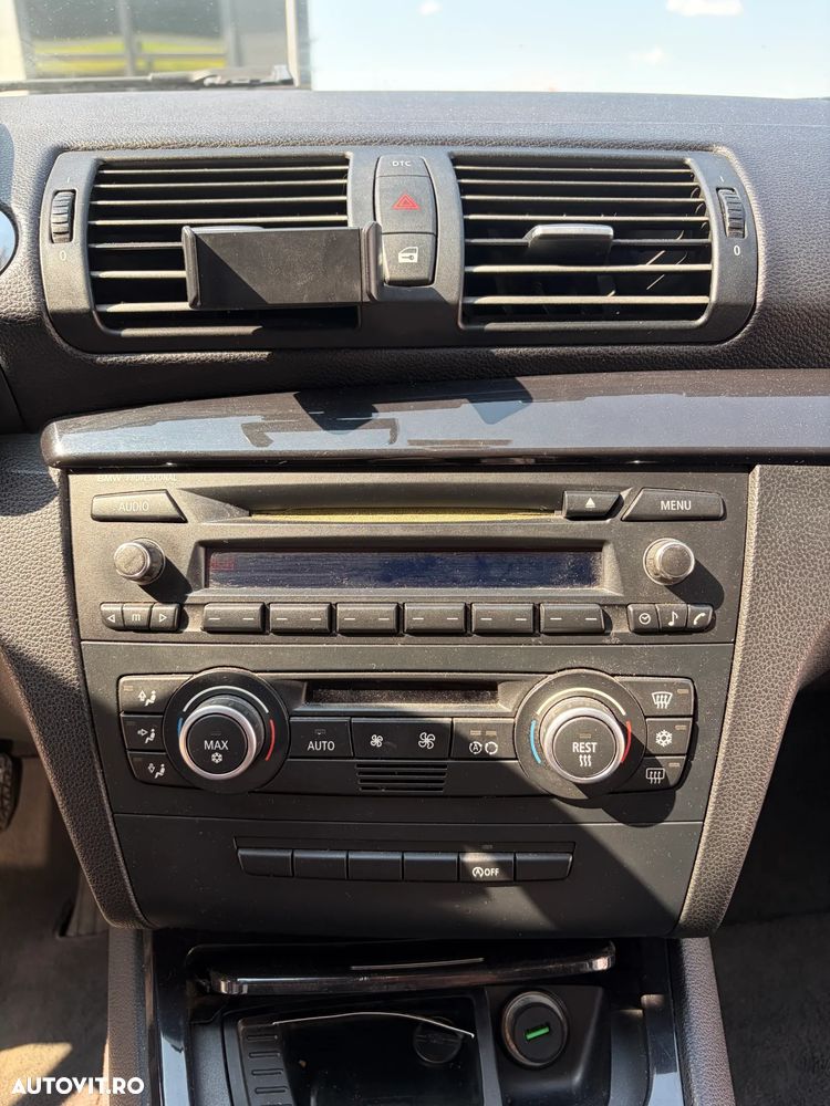 BMW Seria 1 118d - 14