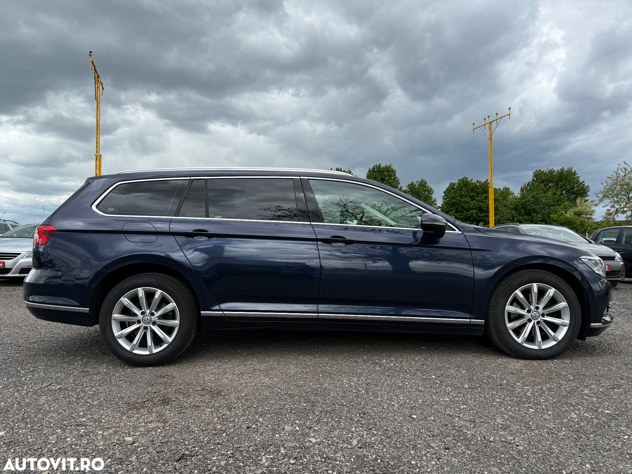 Volkswagen Passat Variant 2.0 TDI SCR DSG Highline - 6
