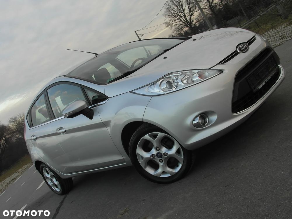 Ford Fiesta 1.25 Celebration - 14