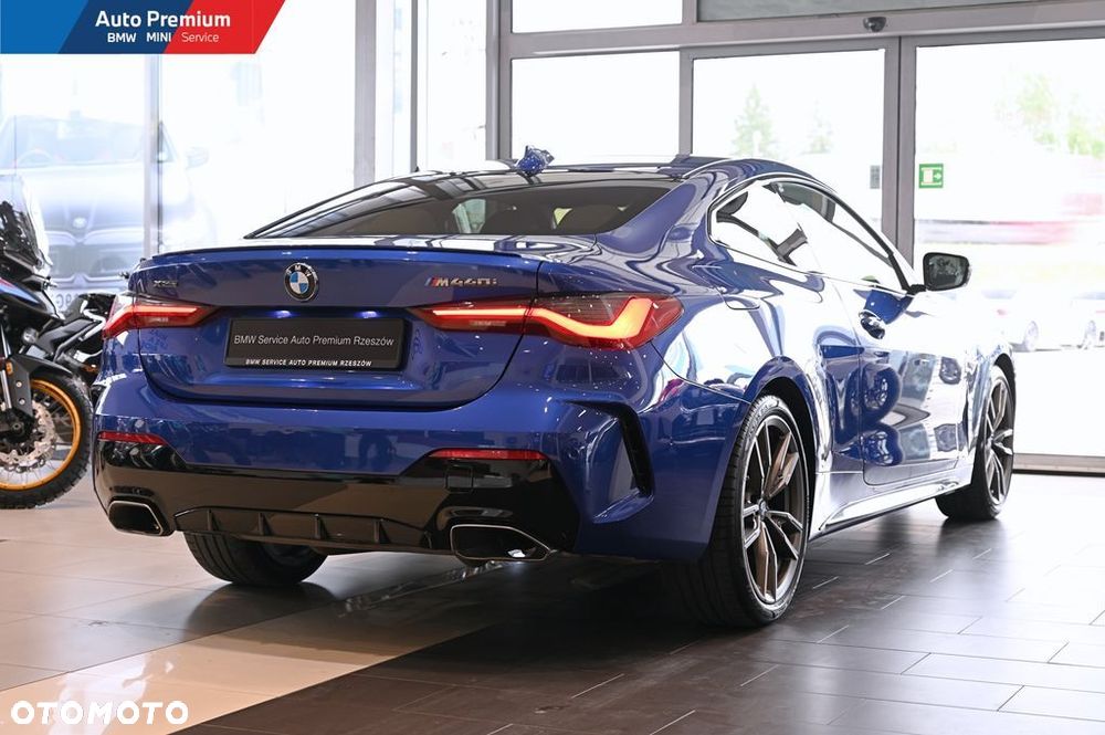 BMW Seria 4 M440i xDrive mHEV - 21
