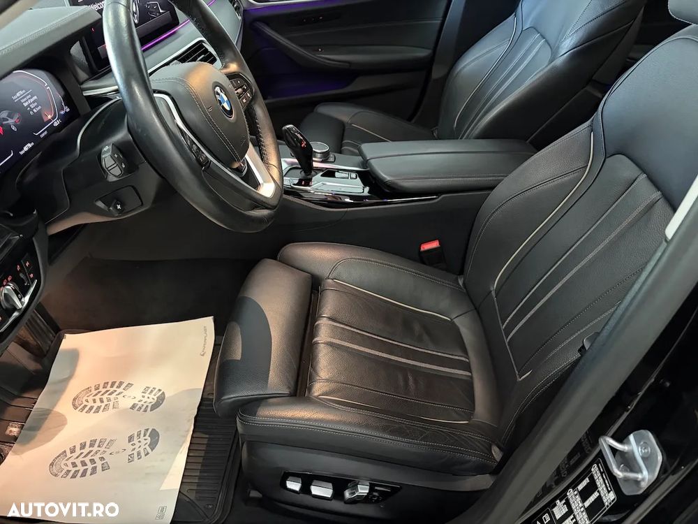 BMW Seria 5 520d xDrive AT MHEV - 14