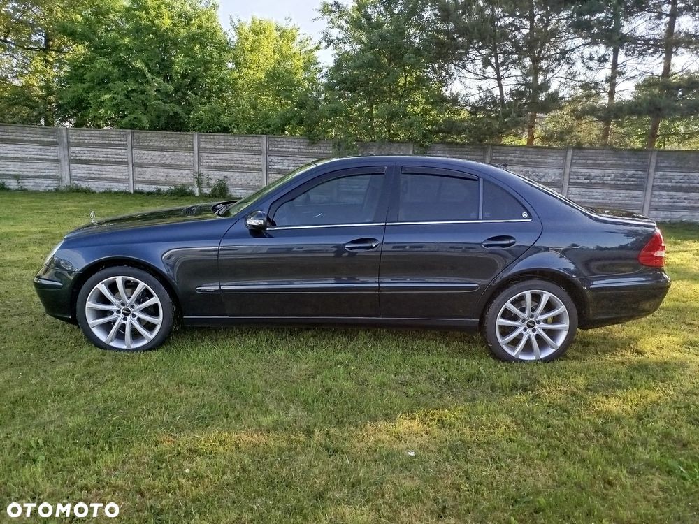 Mercedes-Benz Klasa E 200 CDI Classic - 12