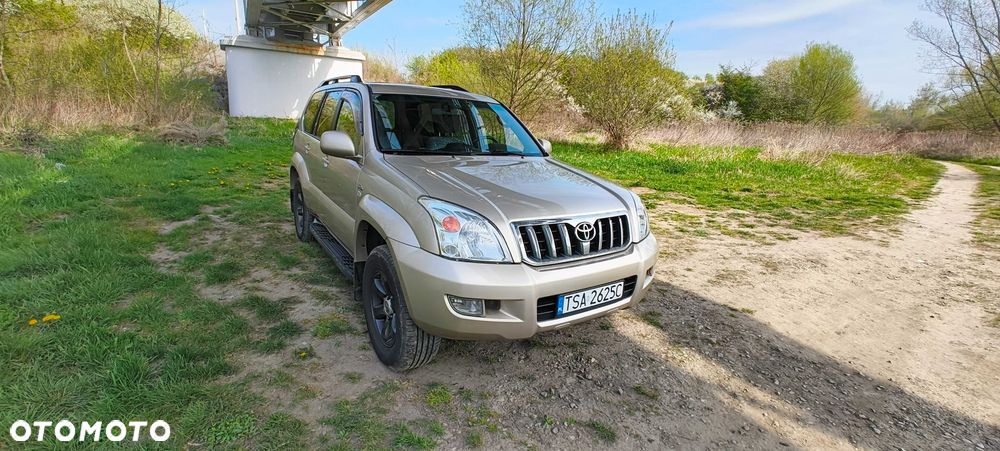 Toyota Land Cruiser - 1
