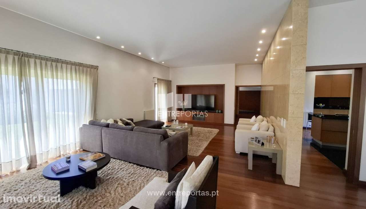 Venda de Moradia V5 de luxo c/ piscina interior e jardim, Póvoa de Va - Grande imagem: 4/22