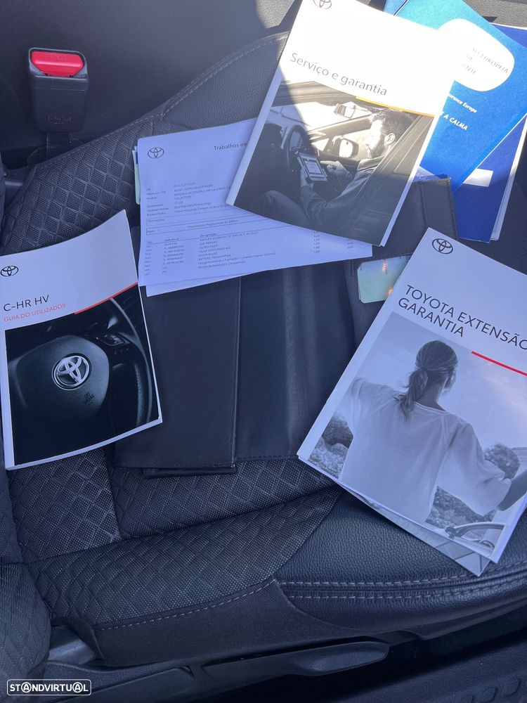 Toyota C-HR 1.8 Hybrid Square Collection - 18