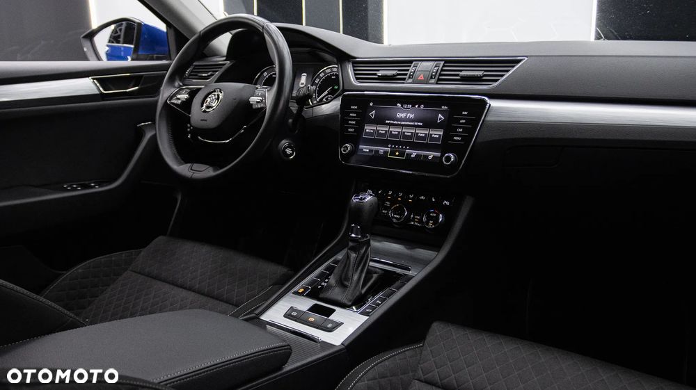 Skoda Superb 2.0 TDI SCR Ambition DSG - 15